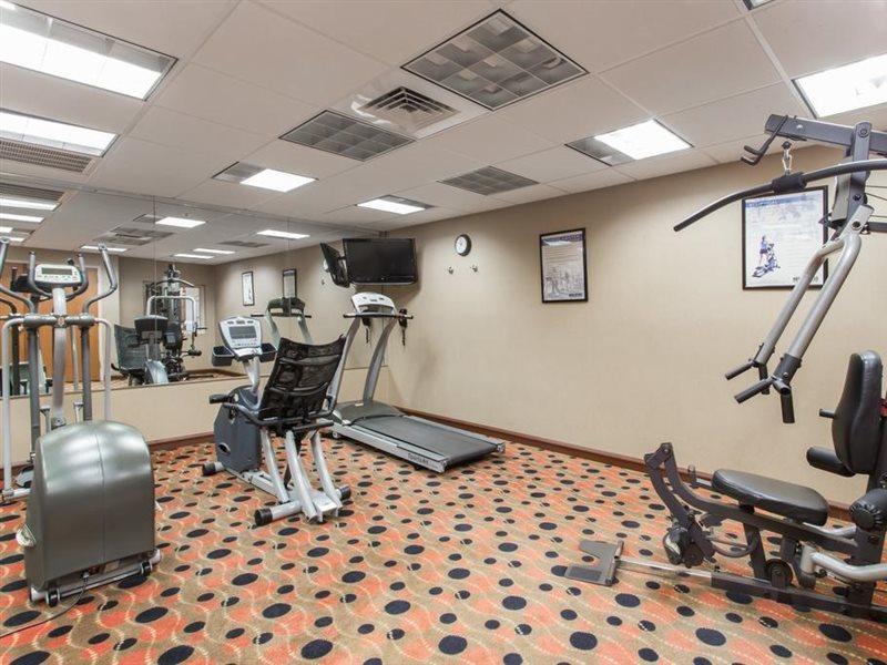 Days Inn & Suites By Wyndham Fort Pierce I-95 Exteriör bild
