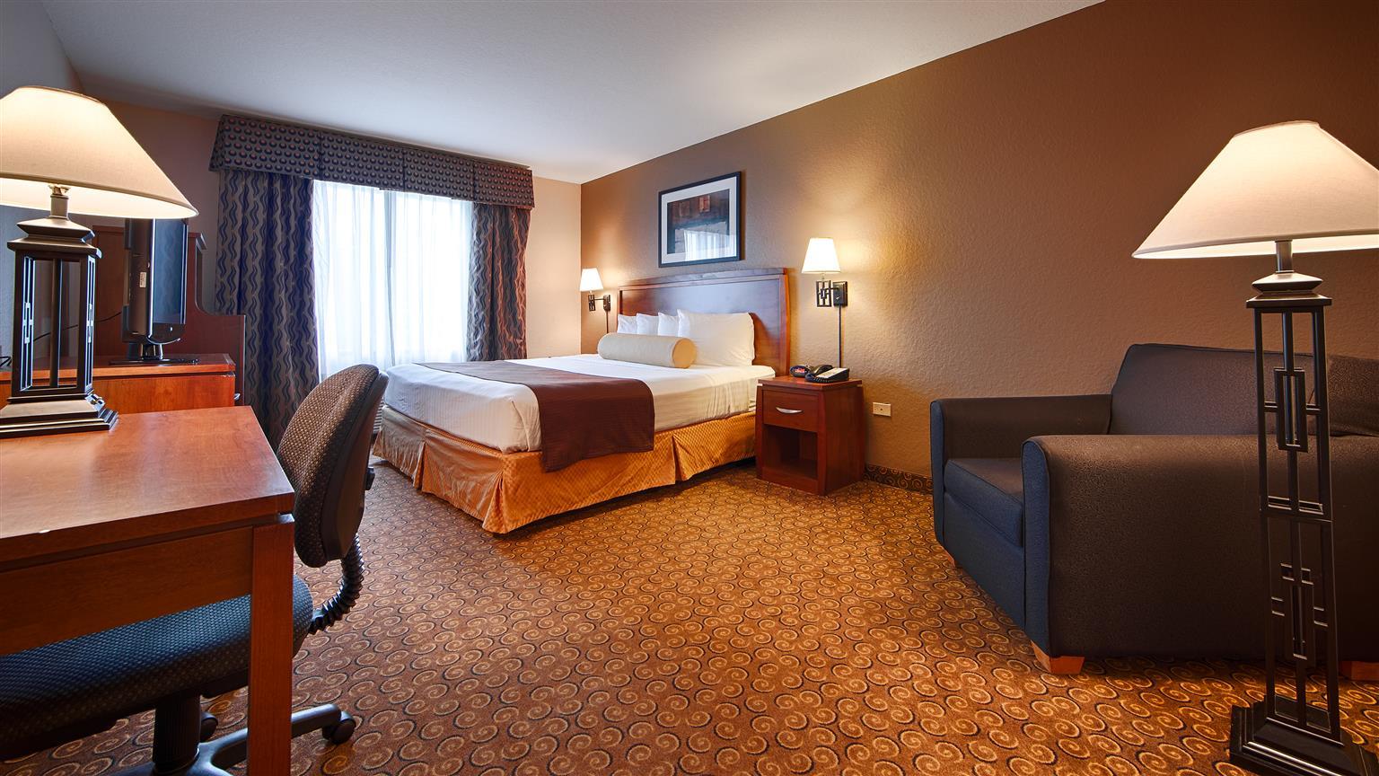 Days Inn & Suites By Wyndham Fort Pierce I-95 Exteriör bild