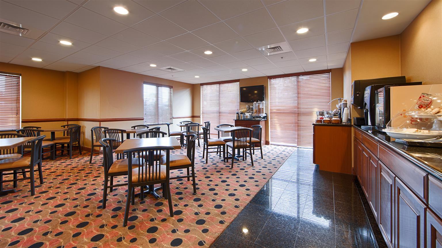 Days Inn & Suites By Wyndham Fort Pierce I-95 Exteriör bild