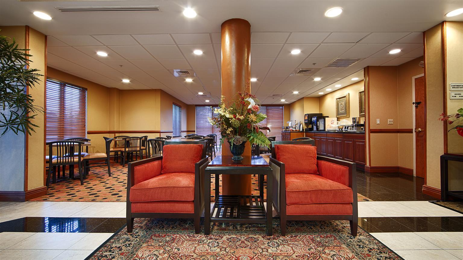 Days Inn & Suites By Wyndham Fort Pierce I-95 Exteriör bild